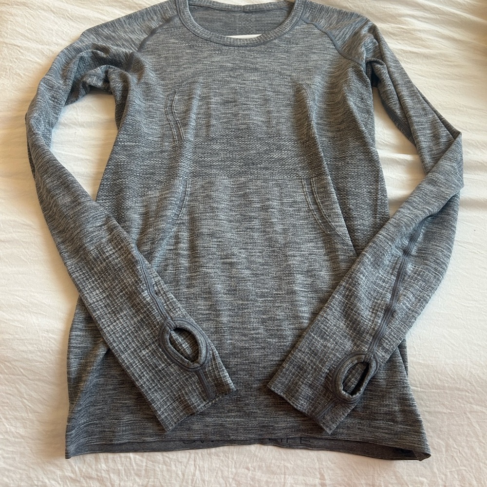 Grey lululemon swiftly tech
